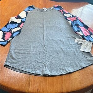 LuLaRoe Randy Raglan Tee Gray Shirt with Red White & Blue US map 3/4 Sleeves
